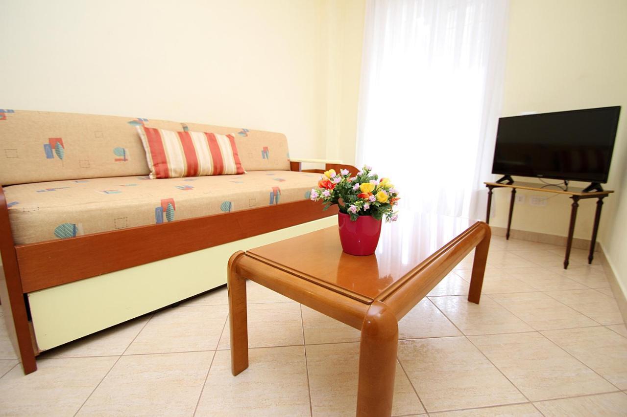 Apartments Athina Orikum Dış mekan fotoğraf