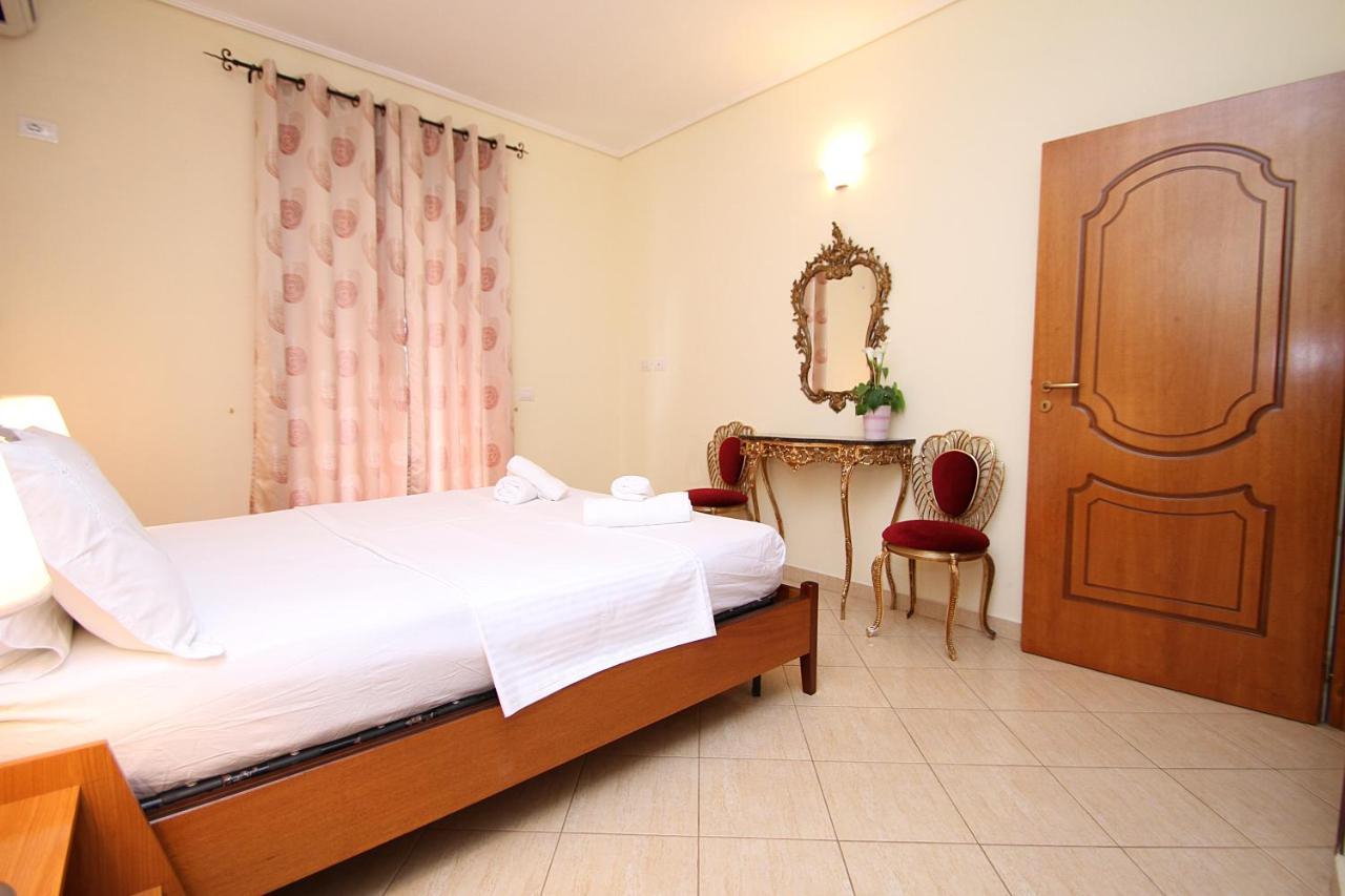 Apartments Athina Orikum Dış mekan fotoğraf