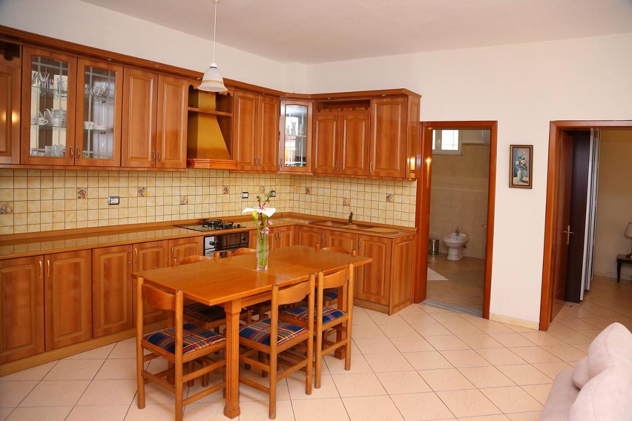 Apartments Athina Orikum Dış mekan fotoğraf