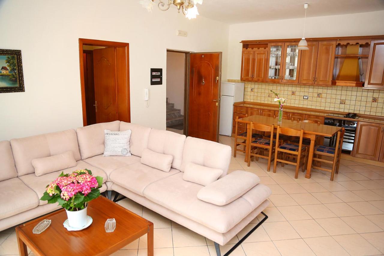 Apartments Athina Orikum Dış mekan fotoğraf